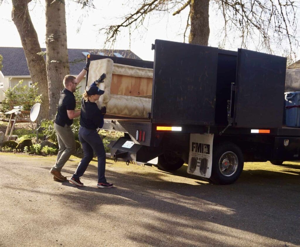 Best Junk Removal Company for Fast and Affordable Cleanup