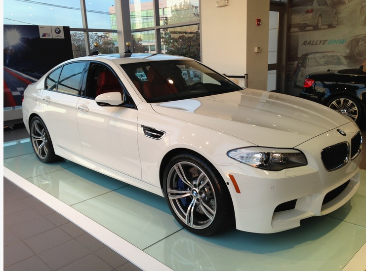 Experience Luxury and Performance at a Leading BMW Dealership