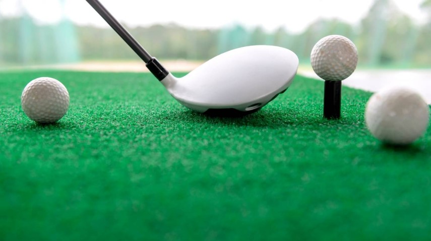 Golf Equipment Excellence: Custom Golf Balls & Driving Range Golf Balls USA