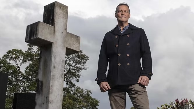 The Coffin Confessor Bill Edgar: Real Stories From Beyond the Grave