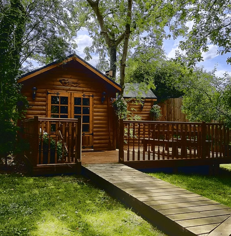 Piggles Retreat’s Lovely Lodges and Log Cabin Retreats Combine Nature and Luxury