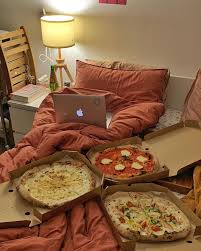 Best Pizza Hut Items for Movie Night at Home