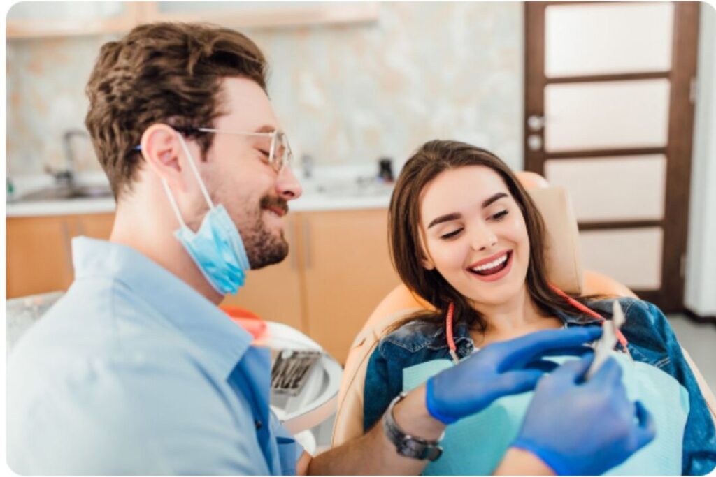 How a Modern Dental Clinic Helps Maintain Healthy Teeth and Gums