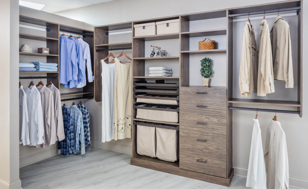 How Luxury Custom Closets Add Style, Storage, and Daily Convenience