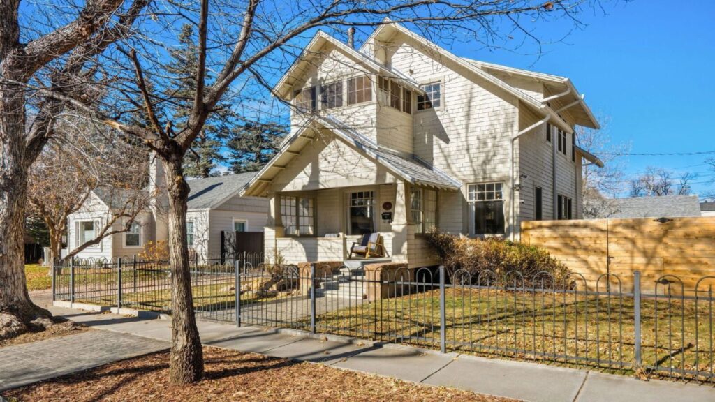 Why Should You Hire a Property Management Company in Colorado Springs?