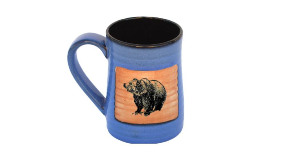 How Mountain-Scene Pottery Mugs Became the Ultimate Gift Trend