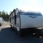 Why are Used Prime Time Avenger RVs Trending in Louisiana?