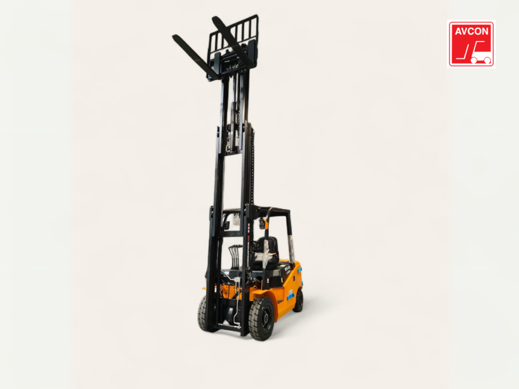 Fully Electric Stacker: The Equipment Quietly Running the Modern Warehouse