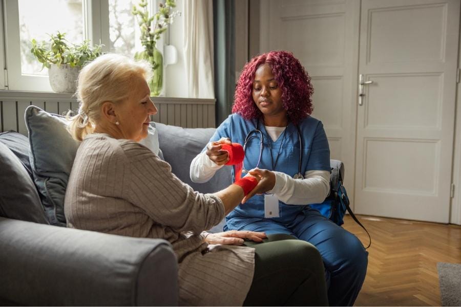 Home Visit Wound Doctor in Troy, MI: When to Request a House Call for Chronic Wounds