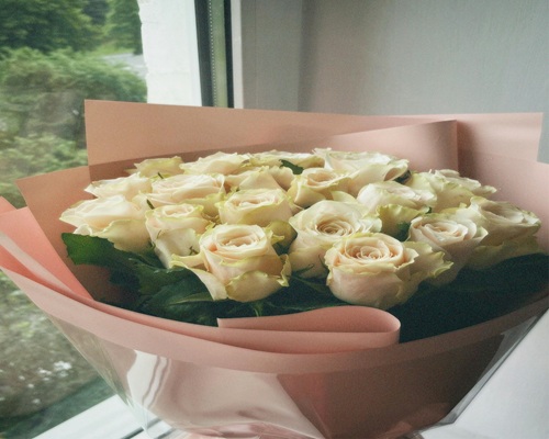 Modern Birthday Gifting Starts With Beautiful Flowers