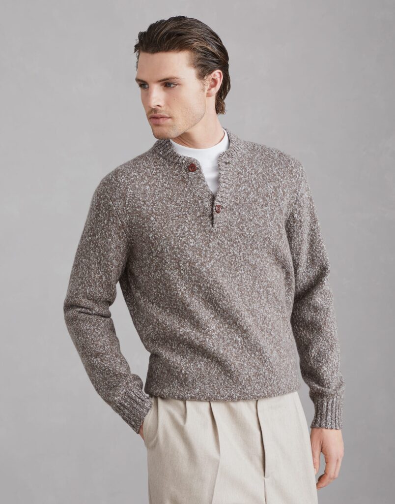 Top Factors to Consider When Selecting a Cashmere Sweater Manufacturer
