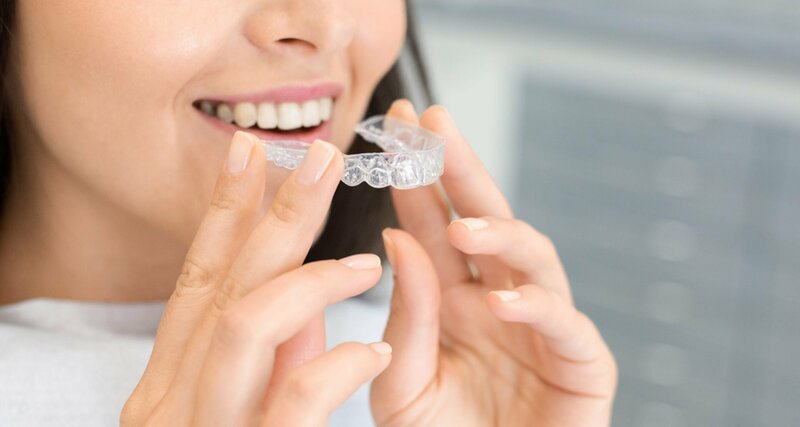 Want Straighter Teeth Without Metal Braces? Try Invisible Braces Treatment in Nashik