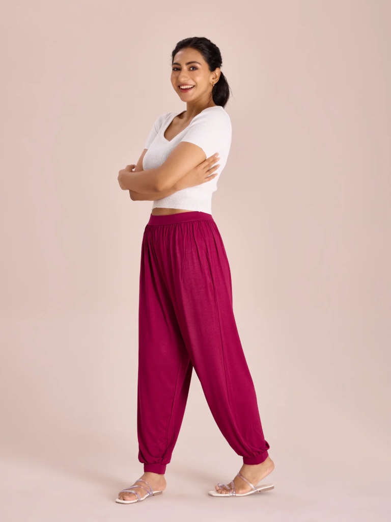 Harem Pants for Women: Why This Comfort Trend Is Back in 2026