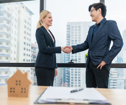 How Can an Estate Sales Company Turn Your Assets into Fast Cash?
