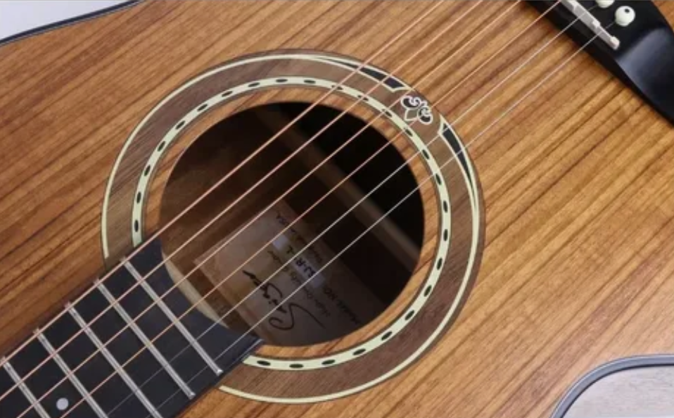 Guitar with Arm Bevel: Comfort, Design, and Modern Playability in One Feature