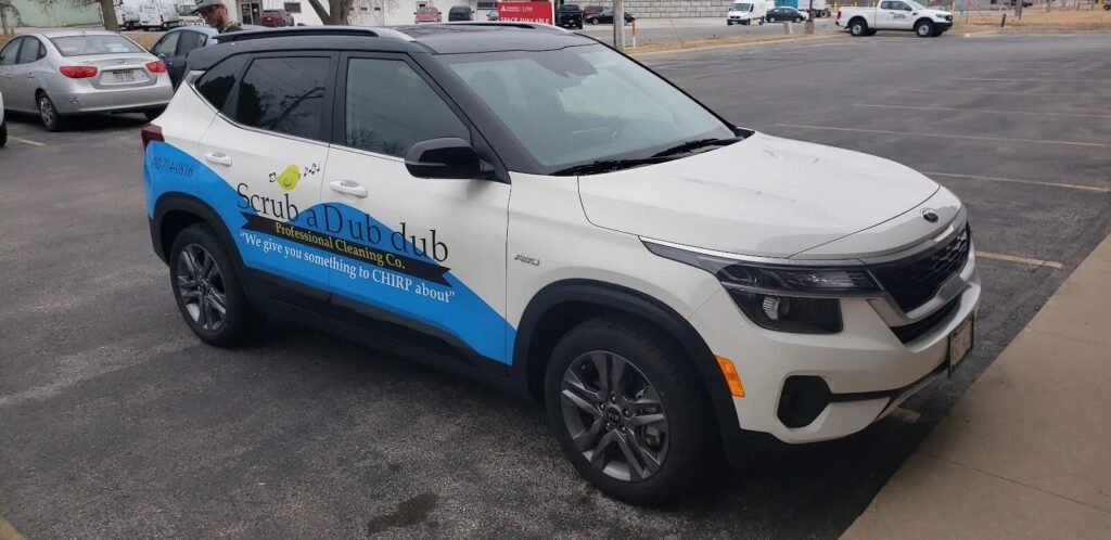 The Role of Car Wraps in Omaha in Building Strong Visual Identity for Small and Medium Businesses