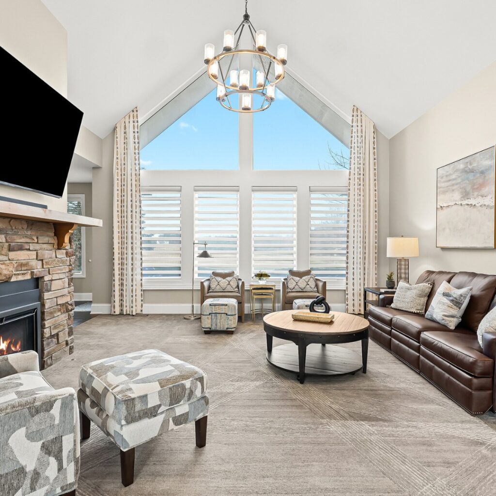 SPRUCED – Decorating Den Interiors