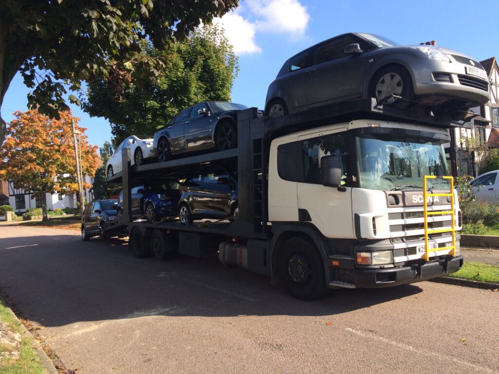 Why Tasmania Car Owners Choose Professional Vehicle Removal for Old, Damaged and Unwanted Cars
