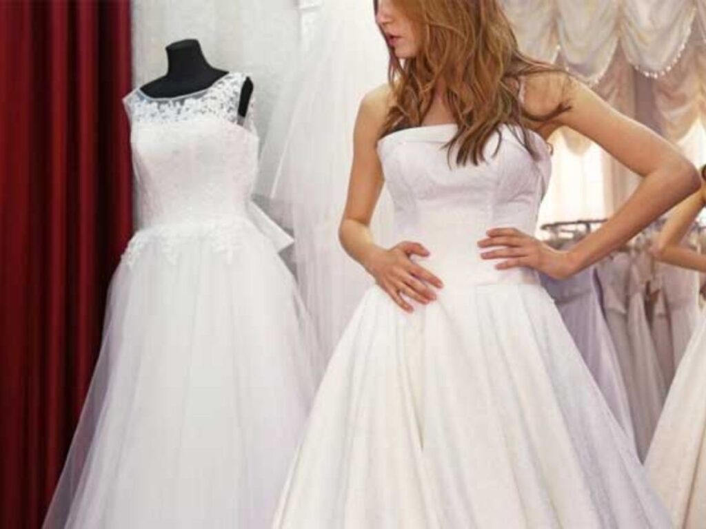 Bridesmaid Dress Alterations in NYC: Perfect Fit for Your Big Day
