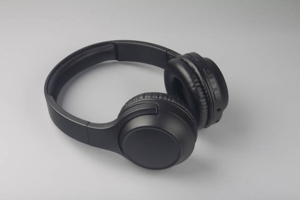 Netherlands Wireless Headphones Industry Is Expanding Through Mobile Connectivity and Digital Media Habits