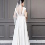 How to Pick a Comfortable Veil for an All-Day Wedding