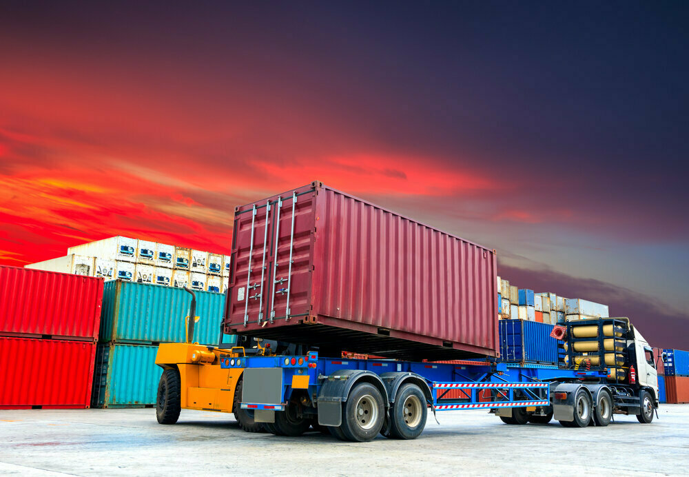 Best Container Transport Solutions for Bulk and Commercial Goods