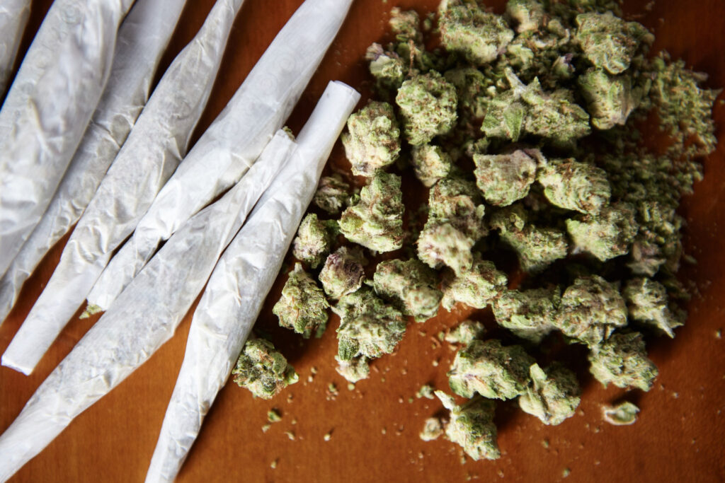 How to Choose Safe and High-Quality Cannabis Products: A Consumer’s Guide