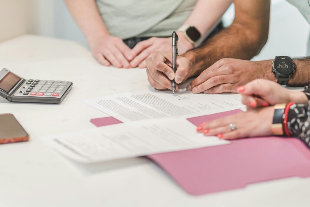 Why Borrowers Are Exploring Online Direct Lenders For Fast Financial Help
