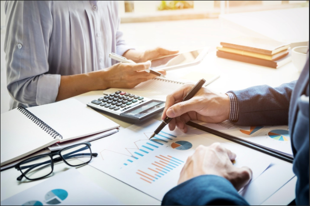 Payroll Outsourcing ROI Model for Small Businesses with Real Cost Scenarios