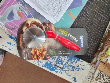 Samarthya Pizza Cutter
