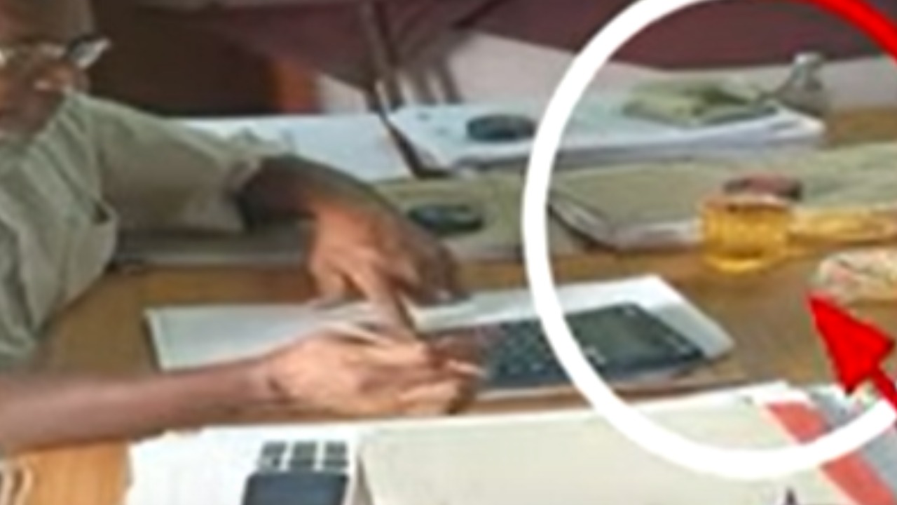 Mylavaram Agricultural Market : వ్యవసాయ మార్కెట్ ఆఫీస్ లో మద్యం సేవించిన ఇద్దరు ఉద్యోగులు సస్పెండ్