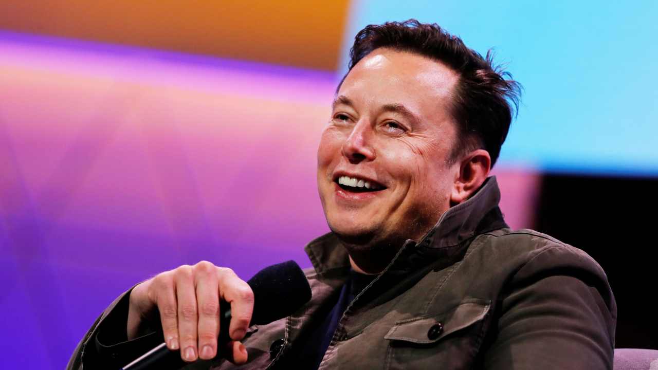 Elon Musk: ప్రపంచ కుబేరుల జాబితాలో మరోసారి నెం.1 స్థానానికి ఎగబాకిన ఎలాన్ మస్క్