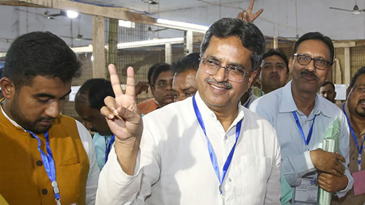 Tripura: మాణిక్ సాహానే మళ్లీ సీఎం.. రెండోసారి ఎన్నుకున్న బీజేపీ ఎమ్మెల్యేలు