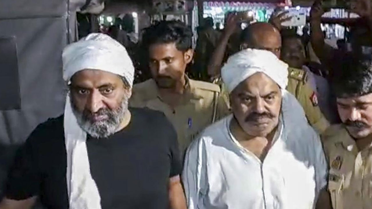 Atiq Ahmed Murder: హత్యకు ముందు అతీక్ అహ్మద్ మాట్లాడిన చివరి మాటలు ఇవే