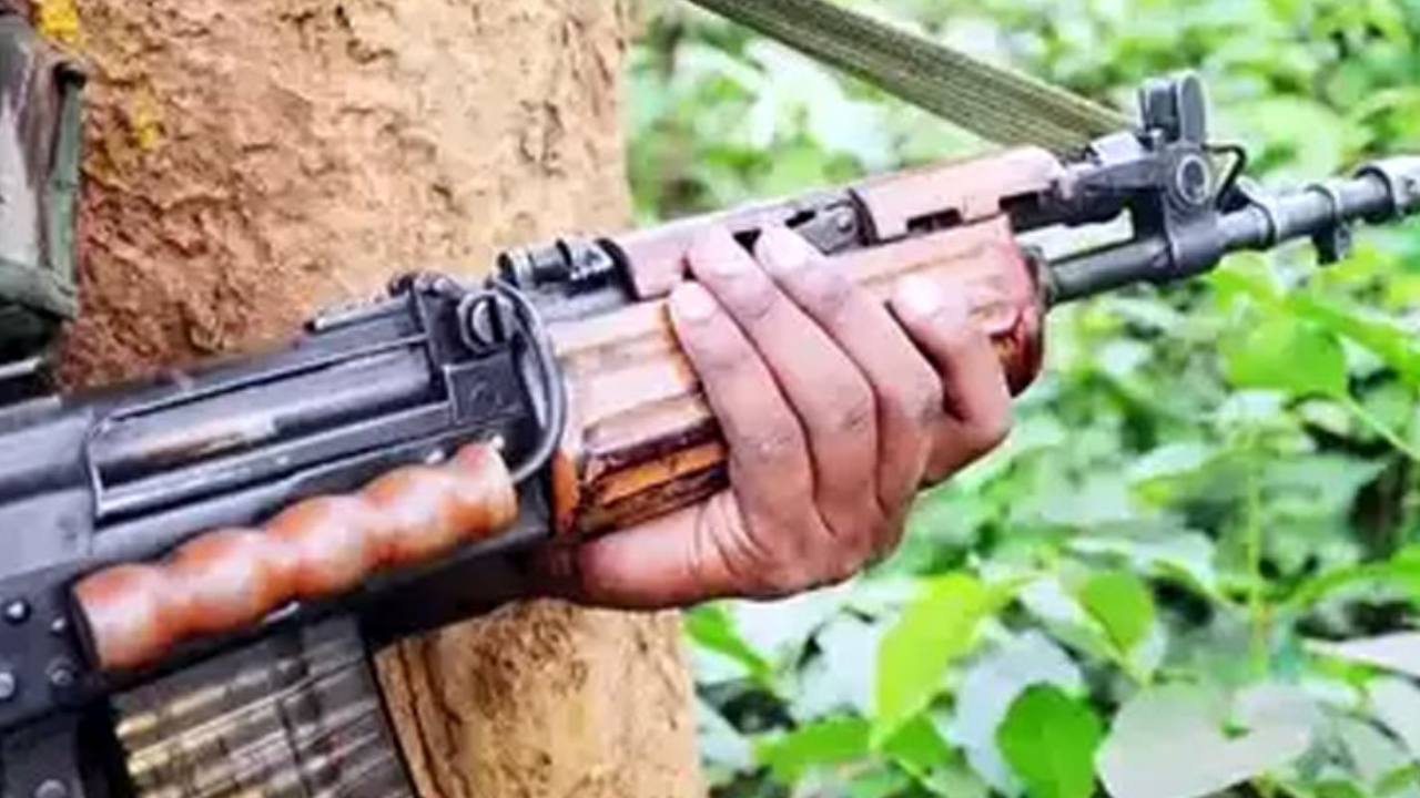 Encounter : భద్రాద్రి కొత్తగూడెం జిల్లాలో ఎన్ కౌంటర్.. ఇద్దరు మావోయిస్టుల మృతి