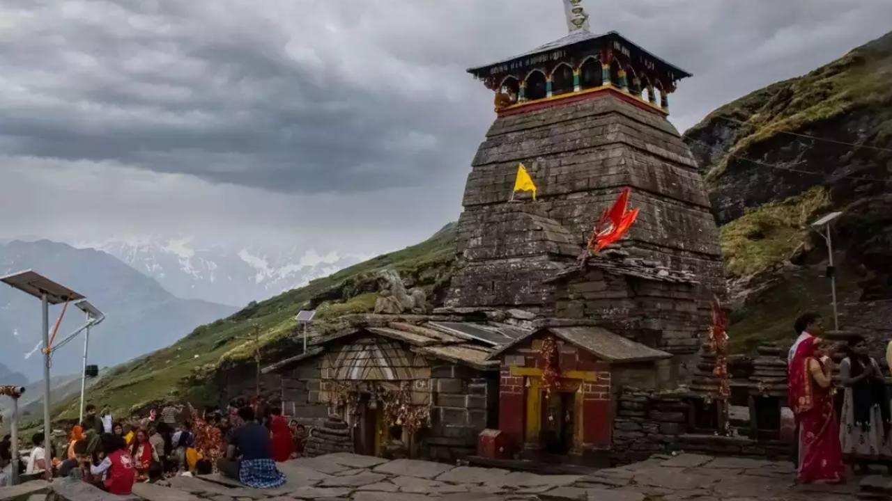 Tungnath Shiva Temple : వంగుతున్న ప్రపంచంలోనే అత్యంత ఎత్తైన తుంగనాథ్ శివాలయం