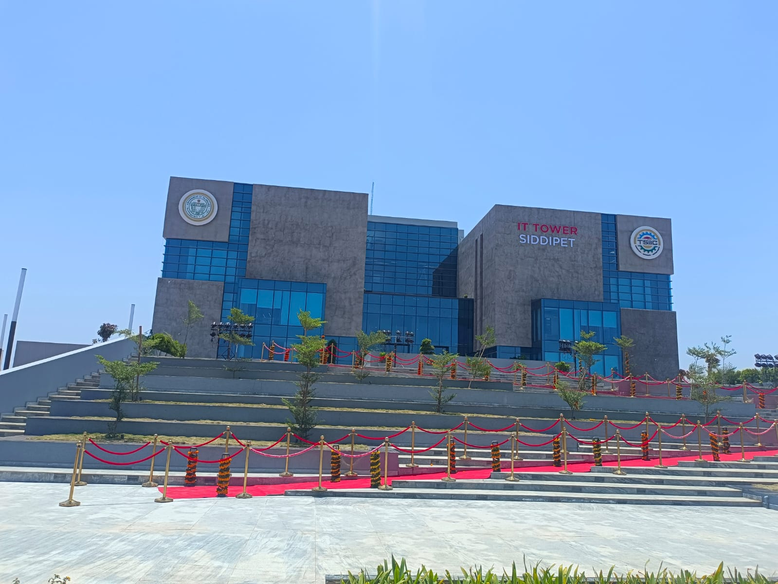 IT Tower Siddipet: సిద్దిపేట ఐటీ టవర్ అదిరింది.. ఫొటోలు చూశారా!