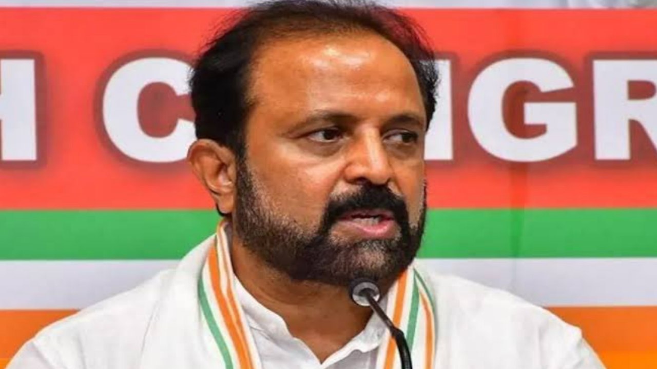 Madhu Yashki Goud : కాంగ్రెస్ లో చేరేవారి విషయంలో ఆంధ్ర నేతలంటున్నారు.. కేసీఆర్ పార్టీలో లేరా? మధు యాష్కీ గౌడ్