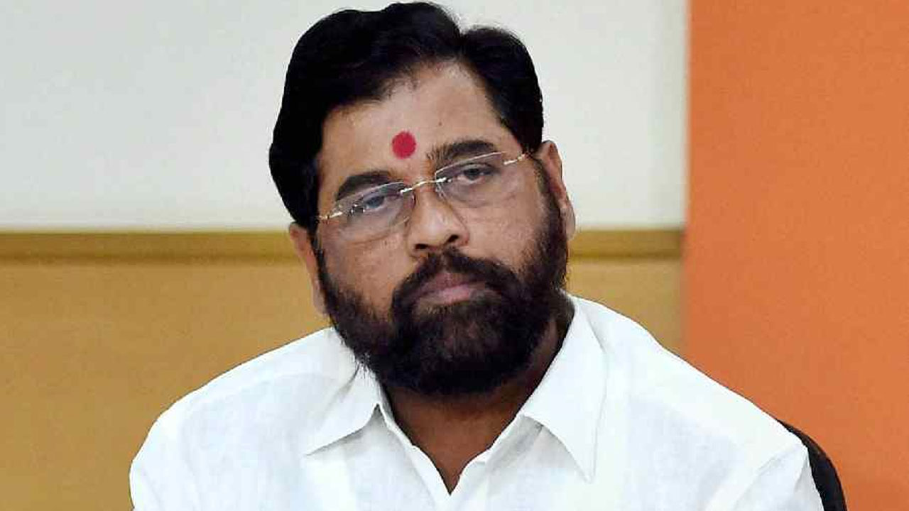 Maharashtra Politics: ఈపాటికి సీఎం షిండే ఆత్మహత్య చేసుకునేవారు.. మహా విద్యామంత్రి సంచలన వ్యాఖ్యలు