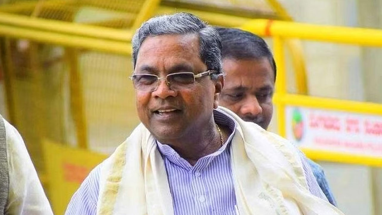 Karnataka Politics: ఉచిత బస్సు ప్రయాణం ప్రారంభానికి ముందే మరో సంచలన ప్రకటన చేసిన కర్ణాటక సీఎం