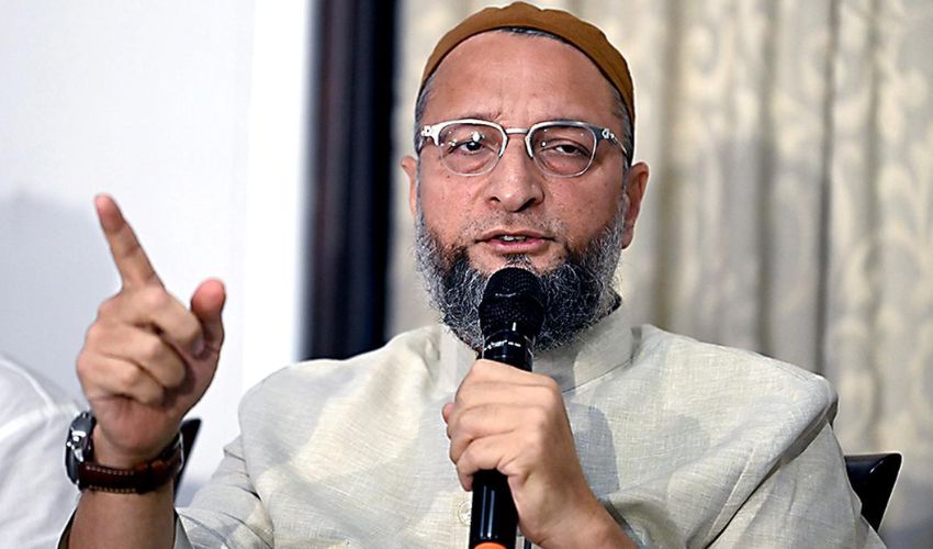 Asaduddin Owaisi : మీ ఇంట్లో గేదె పాలు ఇవ్వకపోయినా,మీ కోడి గుడ్డు పెట్టకపోయినా వాటికి ముస్లింలే కారణమంటారు : ఎంపీ అసదుద్దీన్ ఒవైసీ