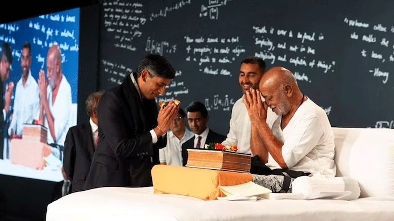 Rishi Sunak : కేంబ్రిడ్జ్‌లో రామ్ కథకు హాజరైన బ్రిటీష్ ప్రధాని రిషి సునక్