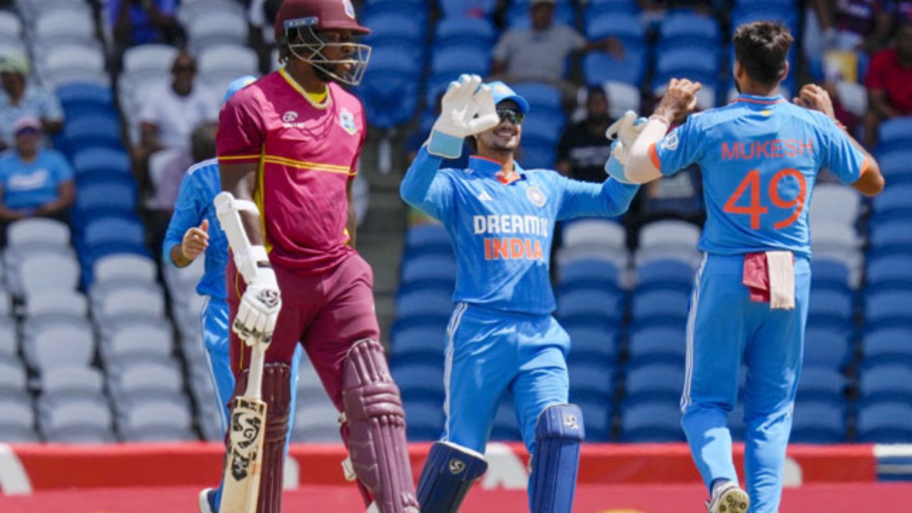 IND VS WI 3rd ODI: చెలరేగిన బ్యాటర్లు.. విజృంభించిన బౌలర్లు.. మూడో వన్డేలో హైలెట్స్ ఇవే..
