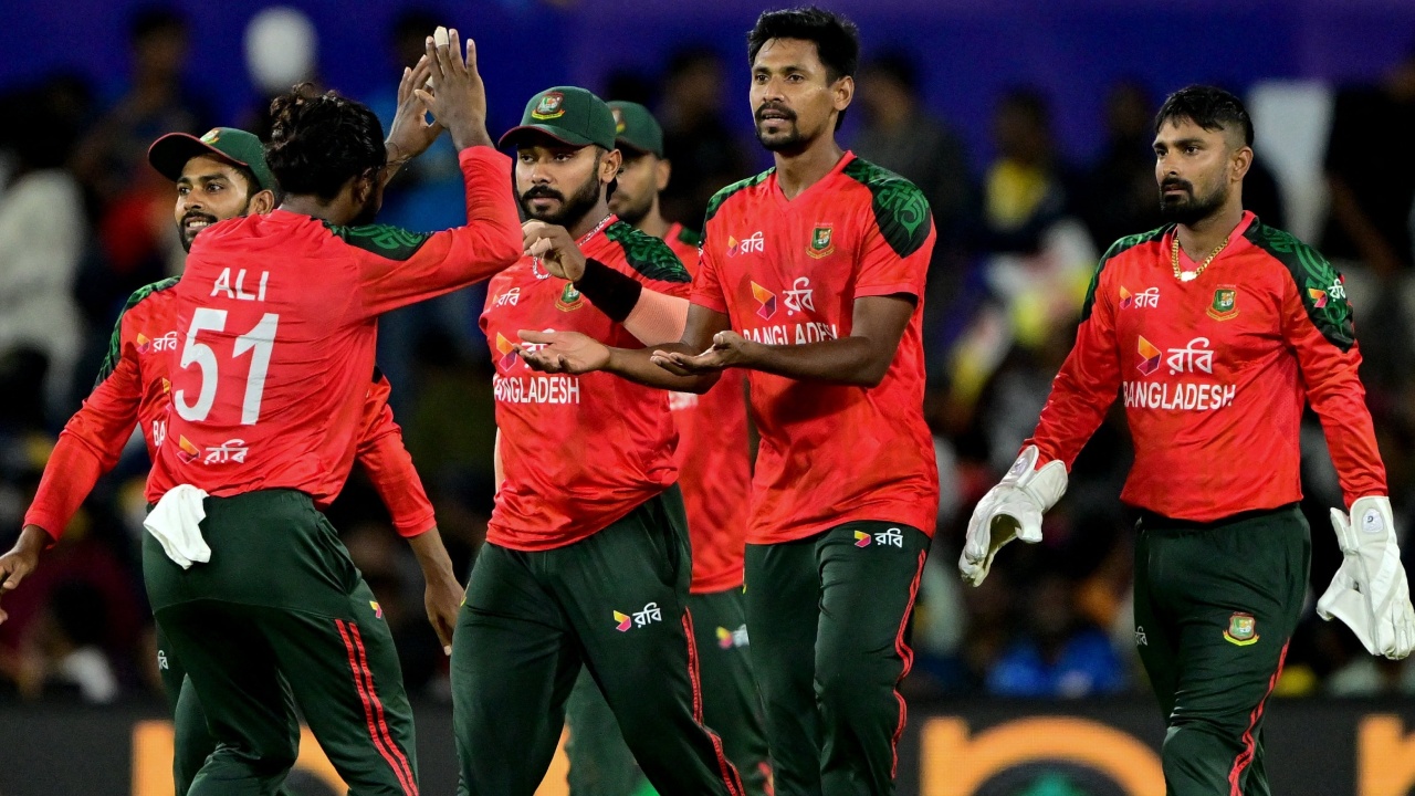 T20 World Cup 2026 : శ్రీలంక‌లో కాదు.. ఈ రెండు వేదిక‌ల్లో ఆడండి..! బంగ్లాదేశ్ బోర్డుకు ఐసీసీ సూచ‌న‌..!