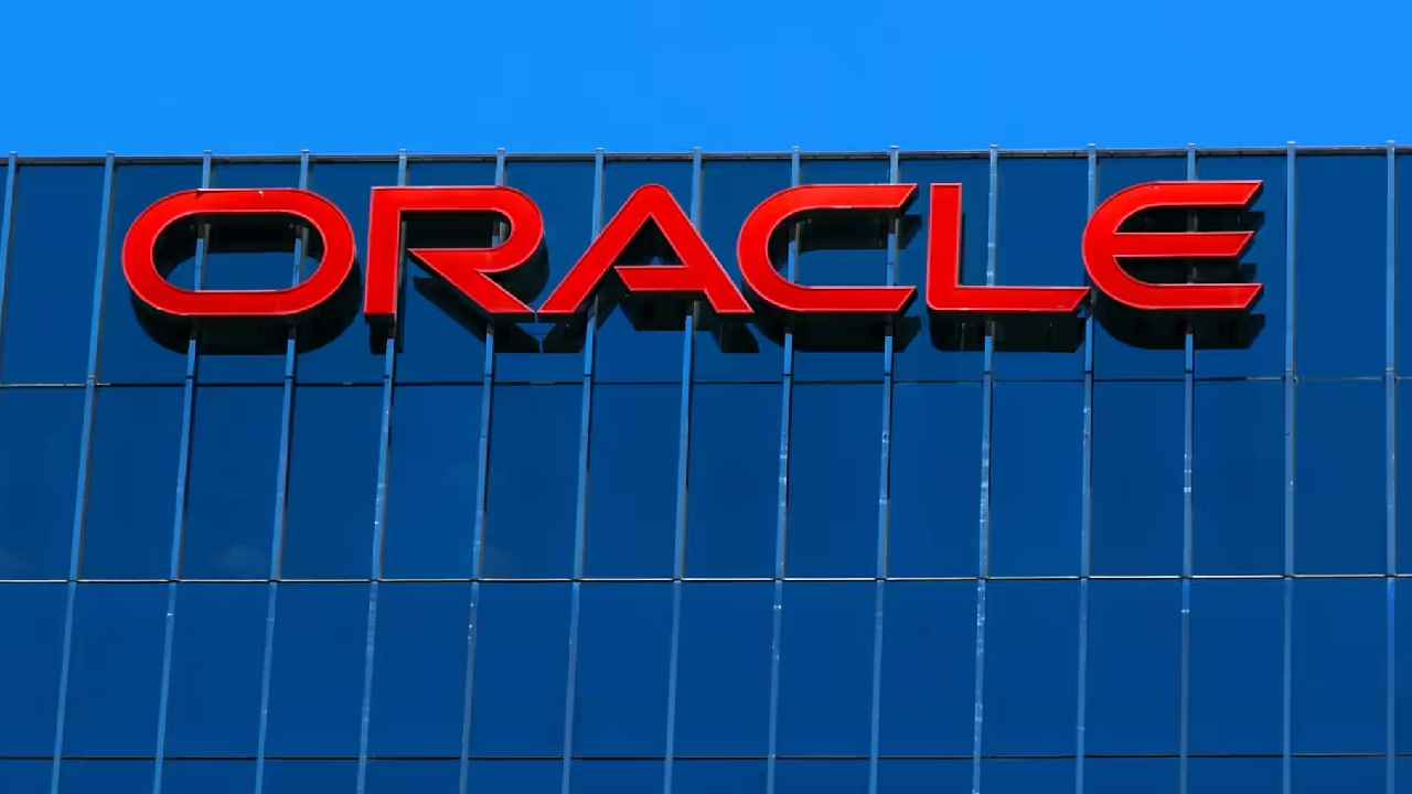 Oracle LayOffs: ఐటీ ఉద్యోగులకు ఒరాకిల్ బిగ్ షాక్.. 30వేల మంది తొలగింపు..! ఒక్క ఇండియాలోనే..