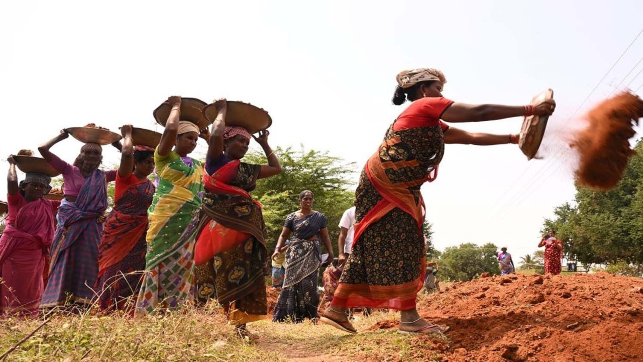 MGNREGA Free Insurance : ఉపాధి సిబ్బందికి తెలంగాణ సర్కార్ శుభవార్త.. రూ.40 లక్షల నుంచి రూ.కోటి వరకు ఉచితంగా..