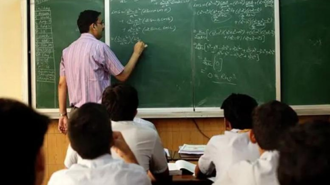 AP TET 2026 Schedule : ఏపీలో టెట్ షెడ్యూల్ వచ్చేసింది.. డేట్స్ ఇవే.. పరీక్ష రాసేవారికి బిగ్ అలర్ట్