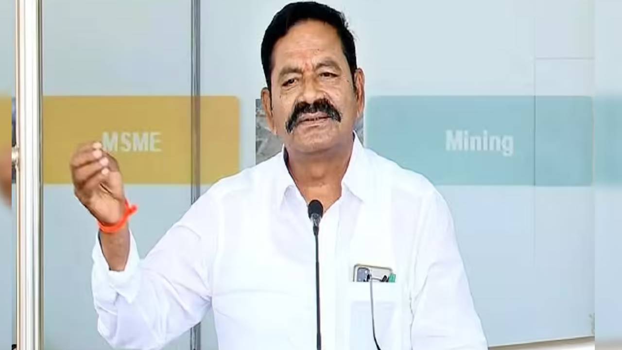 రూ.1500 కోట్ల భూ కబ్జా కేసు.. వైసీపీ మాజీ ఎమ్మెల్యే అరెస్ట్..