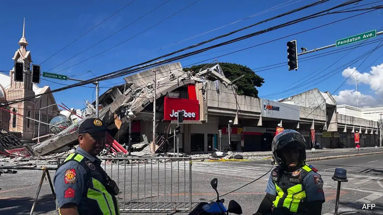 Philippines Earthquake: ఫిలిప్పీన్స్‌లో ఘోర భూకంపం.. రిక్టర్ స్కేలుపై 7.8 తీవ్రత.. 10 అడుగుల ఎత్తున సునామీ హెచ్చరిక