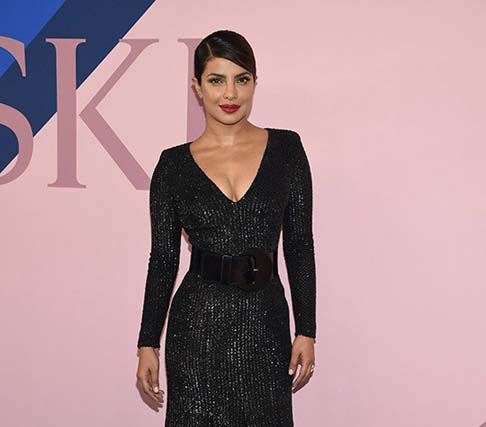 Priyanka Chopra looks sizzling hot in black Michael Kors gown